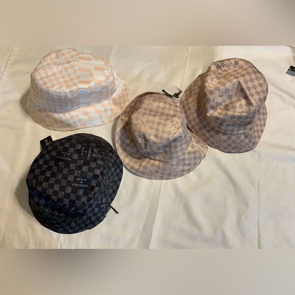 Kendall and Kylie bucket hat, your choice black/gray, blush/gray or orange/white - Picture 7 of 7